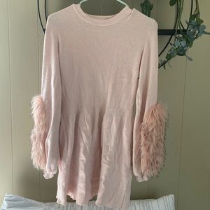 Cat and Jack faux fur sleeve top